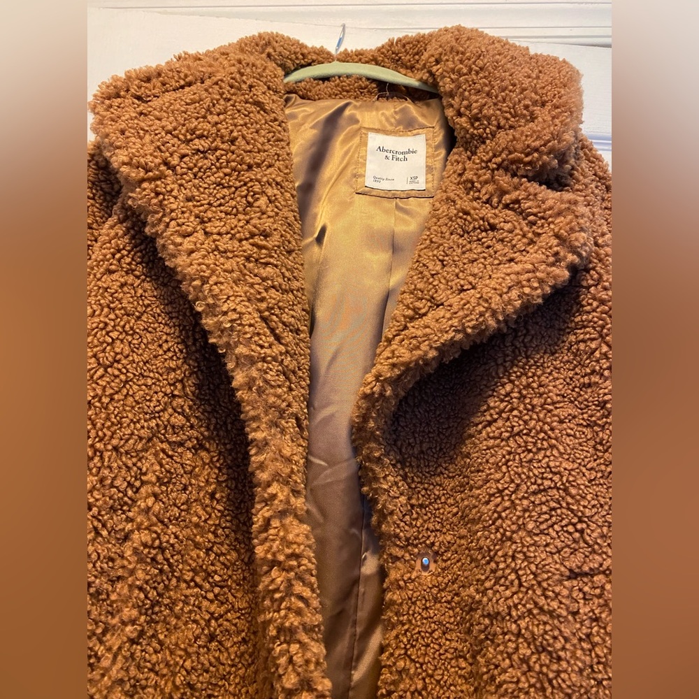 SOLD Abercrombie and Fitch Brown Teddy Coat - Picture 2 of 3
